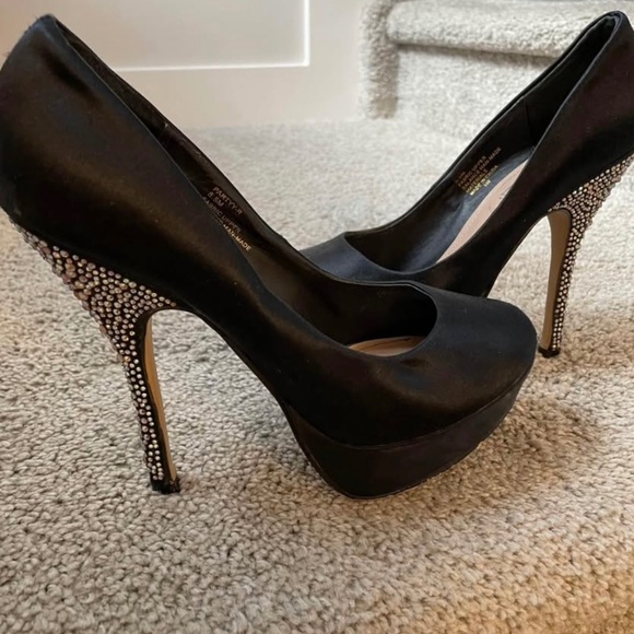 Steve Madden heels - Picture 1 of 2